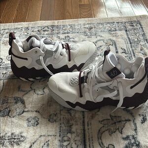 Kids White and Maroon basketball Sneakers
Men 6